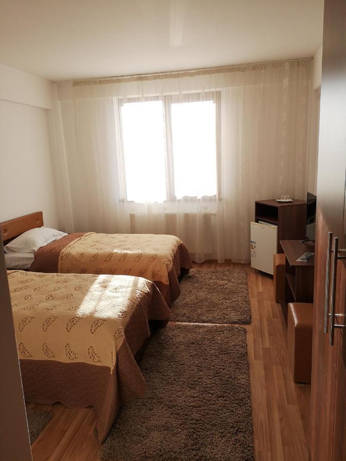 Passa Tempo Hotel Suceava Exterior photo
