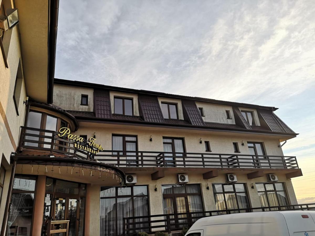 Passa Tempo Hotel Suceava Exterior photo